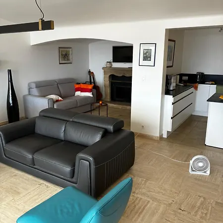 Naussica Villa *