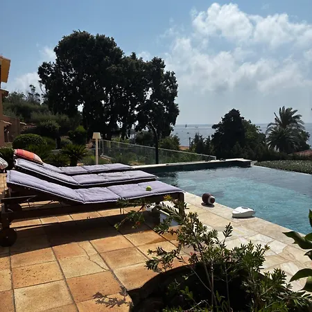 Naussica Villa *